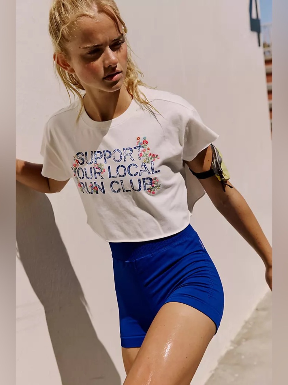 NWOT! FP Free People Movement Hot Shot Embroidered Graphic Cropped Tee Sz Large